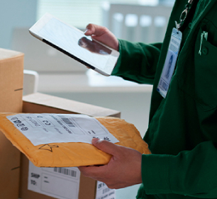 Envelopes, adesivos, remessas, comércio eletrônico, logística, etiqueta.